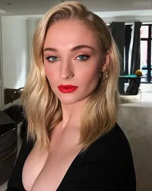 Sophie Turner OnlyFans Leaked Free Thumbnail Picture - #lAmcLYtTc6
