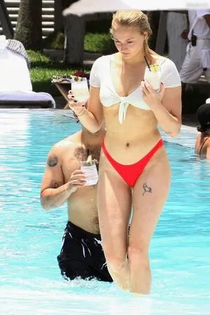 Sophie Turner OnlyFans Leaked Free Thumbnail Picture - #zNLY3fGEG4