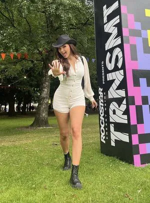 Sophie Wallace OnlyFans Leaked Free Thumbnail Picture - #nf0EdTnzB2