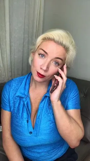 SophieBarnesUK OnlyFans Leaked Free Thumbnail Picture - #4JJoL0W8bD