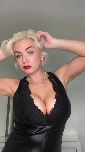 SophieBarnesUK OnlyFans Leaked Free Thumbnail Picture - #iC2O8yssvD