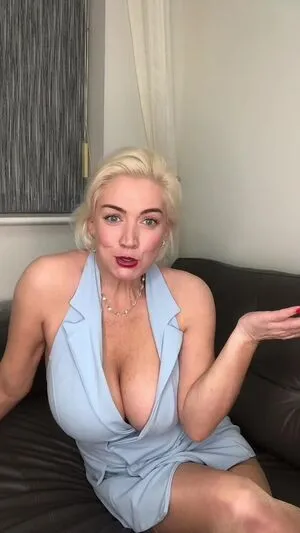 SophieBarnesUK OnlyFans Leaked Free Thumbnail Picture - #tftgP90Mf0
