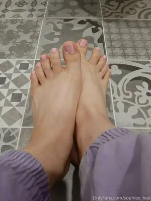 Sophiee Feet OnlyFans Leaked Free Thumbnail Picture - #2Gq2SMyiZy