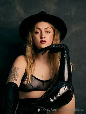 Sophielune OnlyFans Leaked Free Thumbnail Picture - #36TuR14KZ3