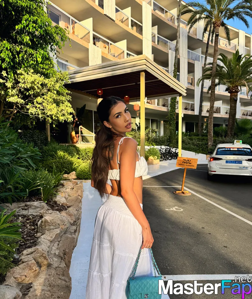 sophieraynetv
