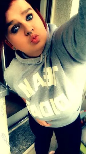 Sophieschmande OnlyFans Leaked Free Thumbnail Picture - #g42f7v5uWd