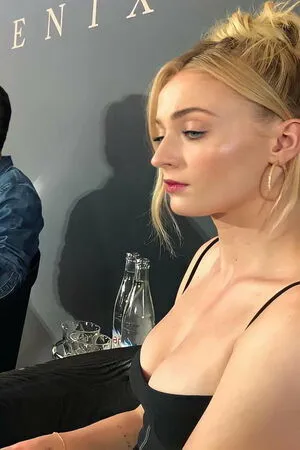 Sophieturner OnlyFans Leaked Free Thumbnail Picture - #tL2ee0D6k3