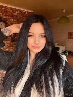 Sophietye OnlyFans Leaked Free Thumbnail Picture - #G5SlGpbHl6