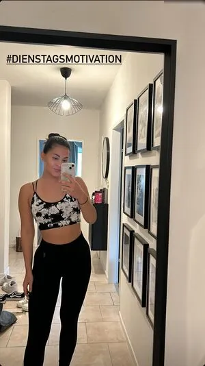 Sophmrie OnlyFans Leaked Free Thumbnail Picture - #4PSG6iq3qe