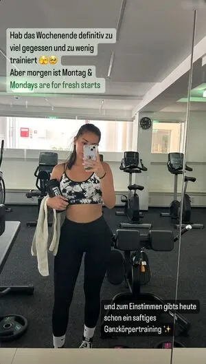 Sophmrie OnlyFans Leaked Free Thumbnail Picture - #j7KcJLr2nB