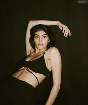 Soulin Omar OnlyFans Leaked Free Thumbnail Picture - #VJtcyc0V4D