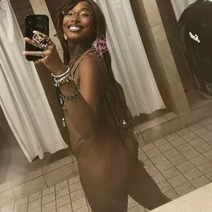 Soultry Noir OnlyFans Leaked Free Thumbnail Picture - #1FHxZC98bw