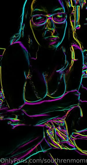 Southrenmomma2043 OnlyFans Leaked Free Thumbnail Picture - #yji9IrXiV5