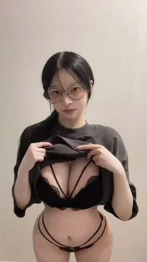 Soyeemilk OnlyFans Leaked Free Thumbnail Picture - #bRKoMkCnke