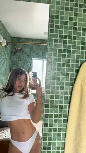 Soykarengoncalves OnlyFans Leaked Free Thumbnail Picture - #axDcMRwdAa
