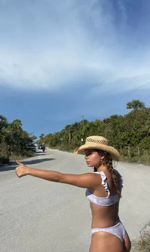 Soykarengoncalves OnlyFans Leaked Free Thumbnail Picture - #gJxtunQv98