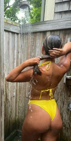 Soykarengoncalves OnlyFans Leaked Free Thumbnail Picture - #goZhIfeAny
