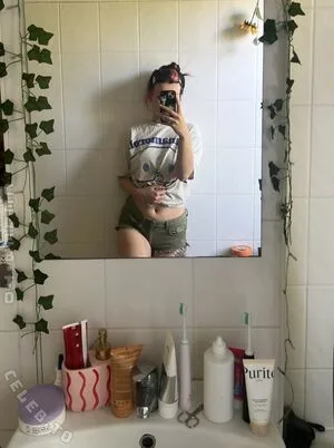 Soymilkonice OnlyFans Leaked Free Thumbnail Picture - #wvMSmycoco