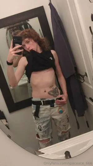 Spaceace OnlyFans Leaked Free Thumbnail Picture - #UIs28DOx3S