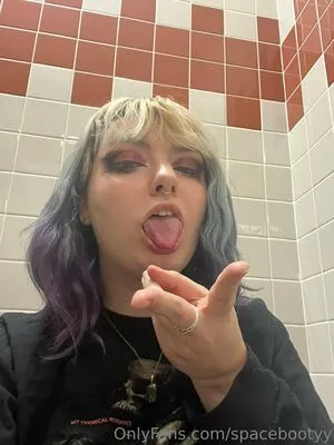 Spacebootyy OnlyFans Leaked Free Thumbnail Picture - #JeiJAH9Iba