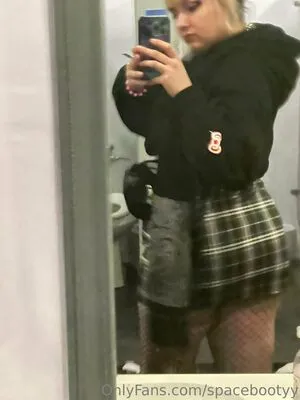Spacebootyy OnlyFans Leaked Free Thumbnail Picture - #iqyy641dzm