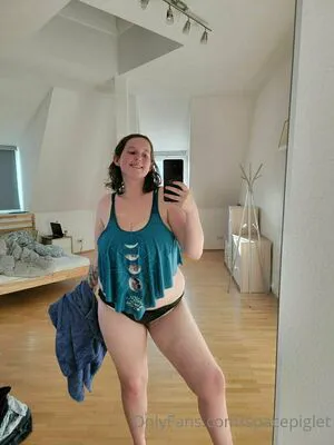 Spacepiglet OnlyFans Leaked Free Thumbnail Picture - #owgpgATb3y