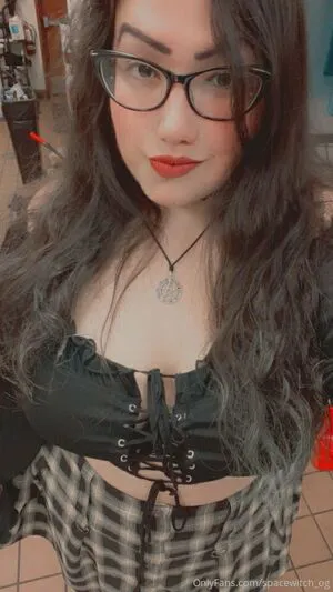 Spacevvitch666 OnlyFans Leaked Free Thumbnail Picture - #BTB2qsg6sV