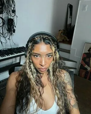 Spellling OnlyFans Leaked Free Thumbnail Picture - #2JB4JypJ38