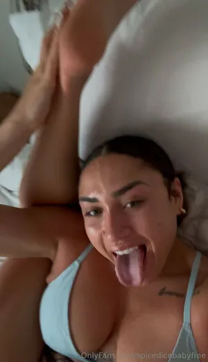 Spicedicebabyfree OnlyFans Leaked Free Thumbnail Picture - #2wWufGe4zN