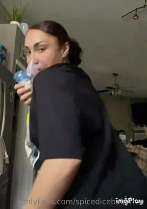 Spicedicebabyfree OnlyFans Leaked Free Thumbnail Picture - #8e1b9jLuWo