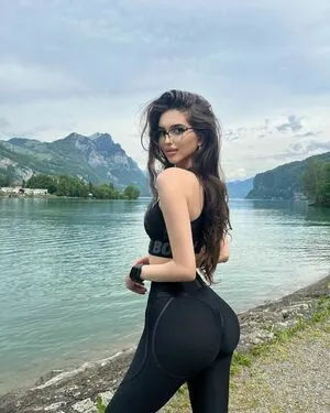 Spicyarabic OnlyFans Leaked Free Thumbnail Picture - #0Qb2xWxYSd
