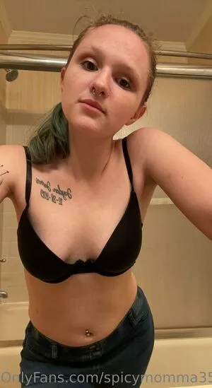 Spicymomma3596 OnlyFans Leaked Free Thumbnail Picture - #5V9FHM15Bp