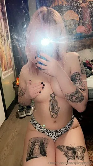 Spicypocky OnlyFans Leaked Free Thumbnail Picture - #mrAoORTrYo