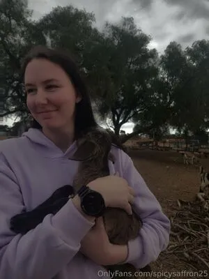 Spicysaffron25 OnlyFans Leaked Free Thumbnail Picture - #aYgd4yqwT8