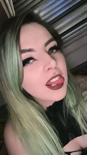 Spitwicked OnlyFans Leaked Free Thumbnail Picture - #ZORP834nuZ