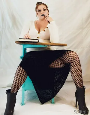 Split Girl OnlyFans Leaked Free Thumbnail Picture - #H3tL4EV2v2