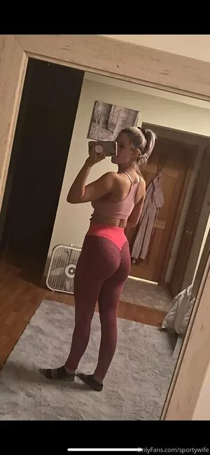 Sportywife OnlyFans Leaked Free Thumbnail Picture - #b8Jc1ZK3pc