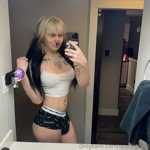 Spxrklybrat OnlyFans Leaked Free Thumbnail Picture - #EBSHJ5m0Mc