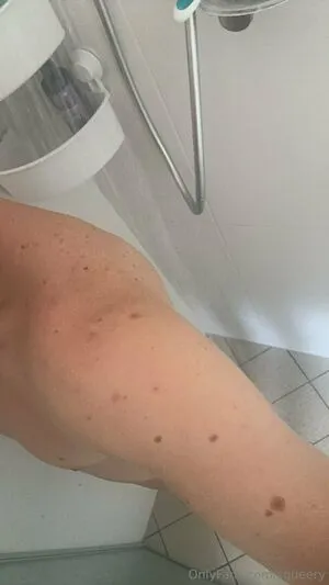 Squeery OnlyFans Leaked Free Thumbnail Picture - #wAxLv5ipDb
