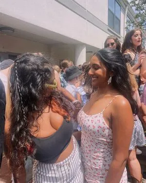 Sriya OnlyFans Leaked Free Thumbnail Picture - #jYMDdQClpw