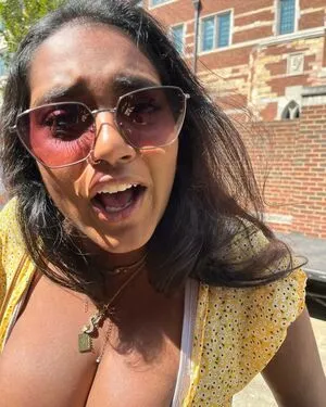 Sriya OnlyFans Leaked Free Thumbnail Picture - #ryRZPVRE7i