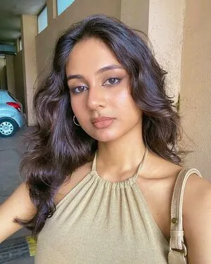Srushti Bannatti OnlyFans Leaked Free Thumbnail Picture - #pc1CIyWNwN