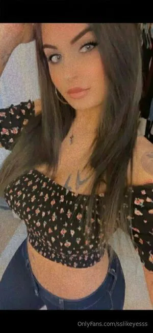 Sslikeyesss OnlyFans Leaked Free Thumbnail Picture - #kdQ43cx6tm