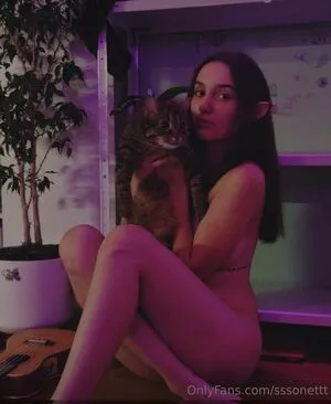 Sssonettt OnlyFans Leaked Free Thumbnail Picture - #DiRDY82KNE