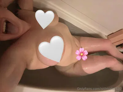 St0nrslut420 OnlyFans Leaked Free Thumbnail Picture - #F1HZkz4bA6