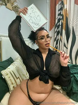 Stacy Londyn OnlyFans Leaked Free Thumbnail Picture - #StUF1OR87K