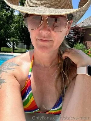 Stacys Mom OnlyFans Leaked Free Thumbnail Picture - #pU80IGV5KJ