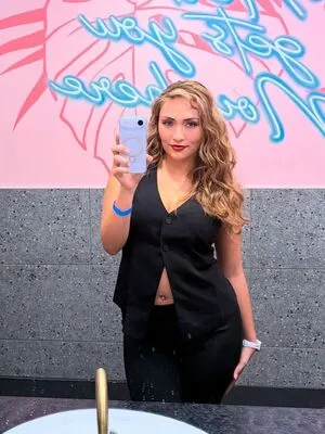 Starfyreee OnlyFans Leaked Free Thumbnail Picture - #FcEqBD5vEh