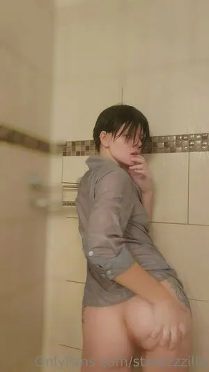 Starkzzzilla OnlyFans Leaked Free Thumbnail Picture - #wuC5475l9l