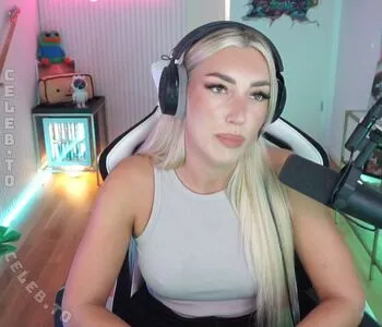 Starletnova OnlyFans Leaked Free Thumbnail Picture - #VyZ6EvSSLj